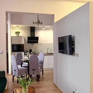 https://rubens-guest-house.krakowhotelspoland.com